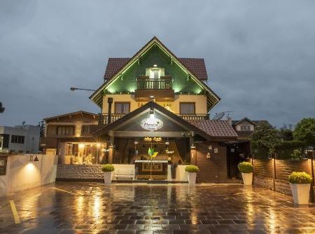 Hotel Premium Грамаду Екстериор снимка